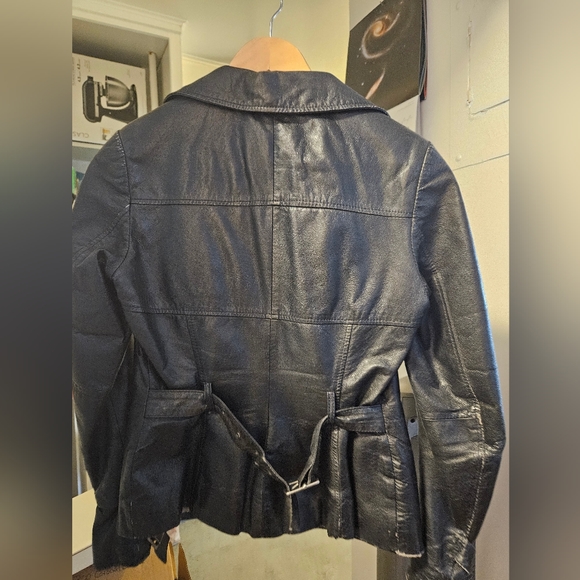 Danier Leather Bomber Jacket size 2XS - Picture 4 of 4